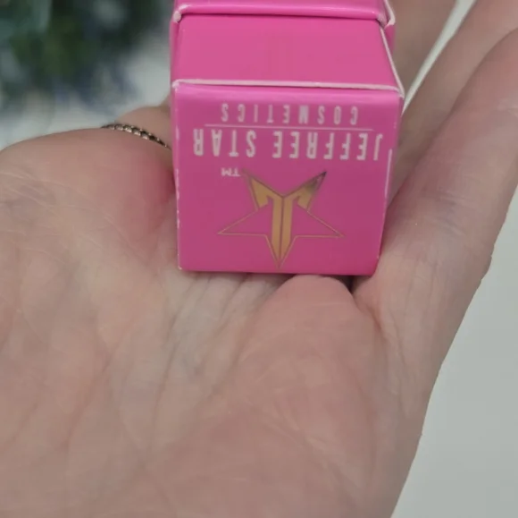 Jeffree Star Velvet Trap Bullet Lipstick - Confessional NEW - Picture 12 of 12